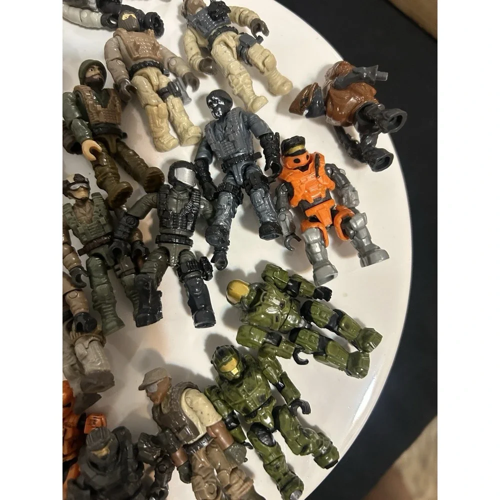 Mega Blocks Construx Halo Big Lot 26 Figures USED/PRE-OWNED Rare VTG Mini Figure